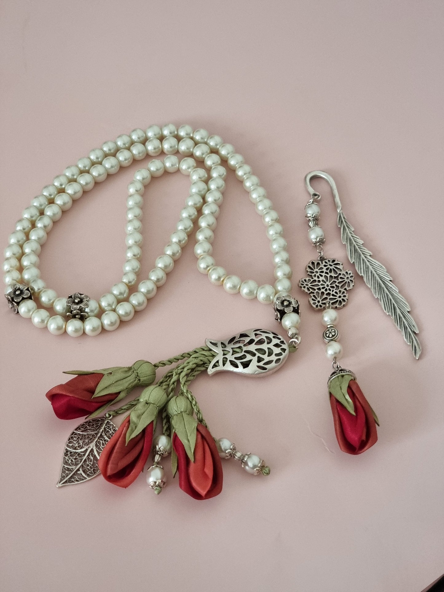 Pearl Sibha & Bookmark Gift Set