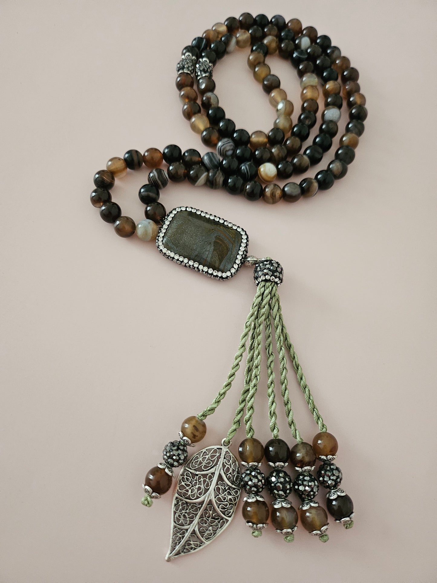 أحجار طبيعية
