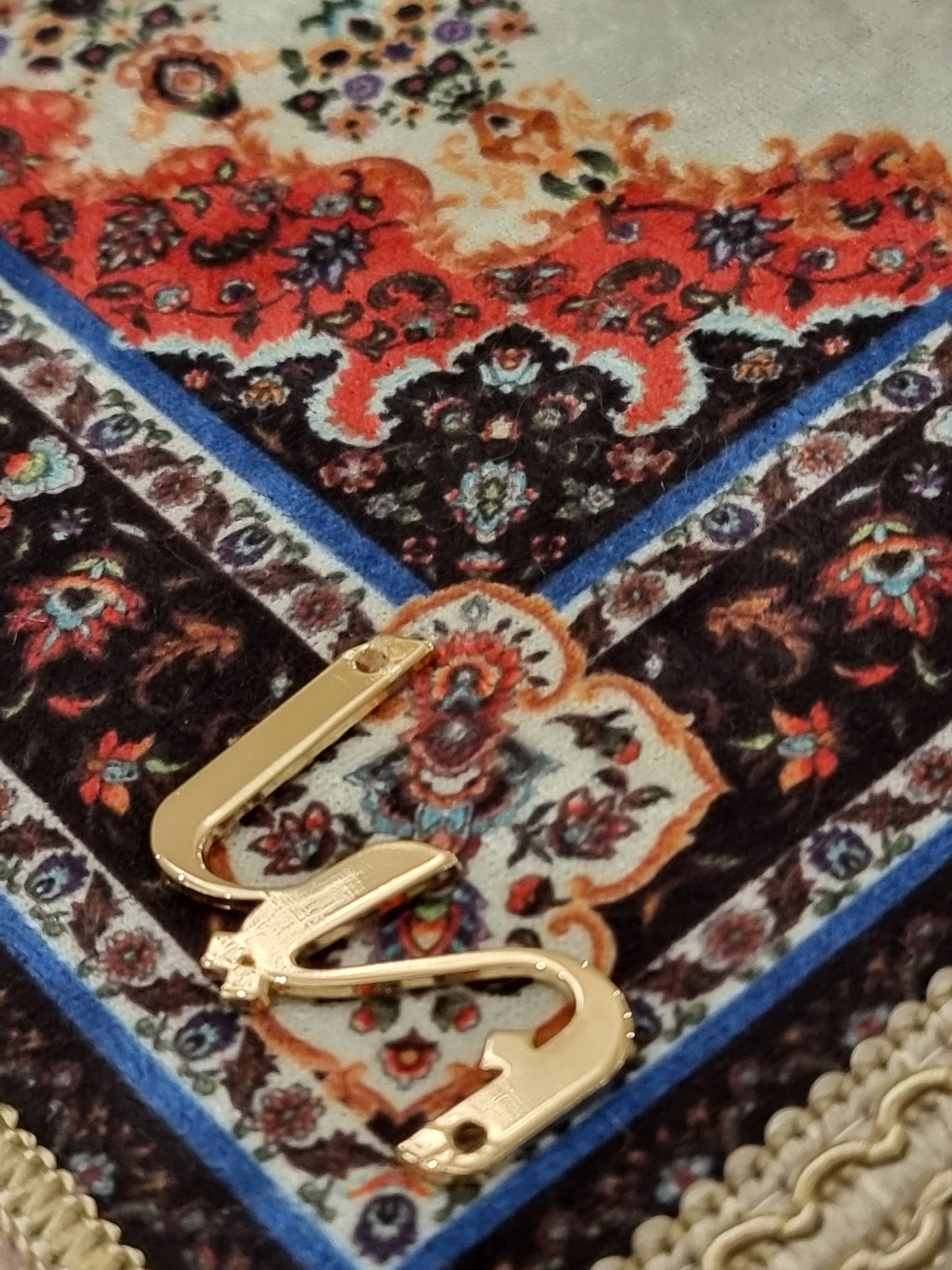 Liin’s Mini Praying Mat سجادة صلاة لين الصغيرة