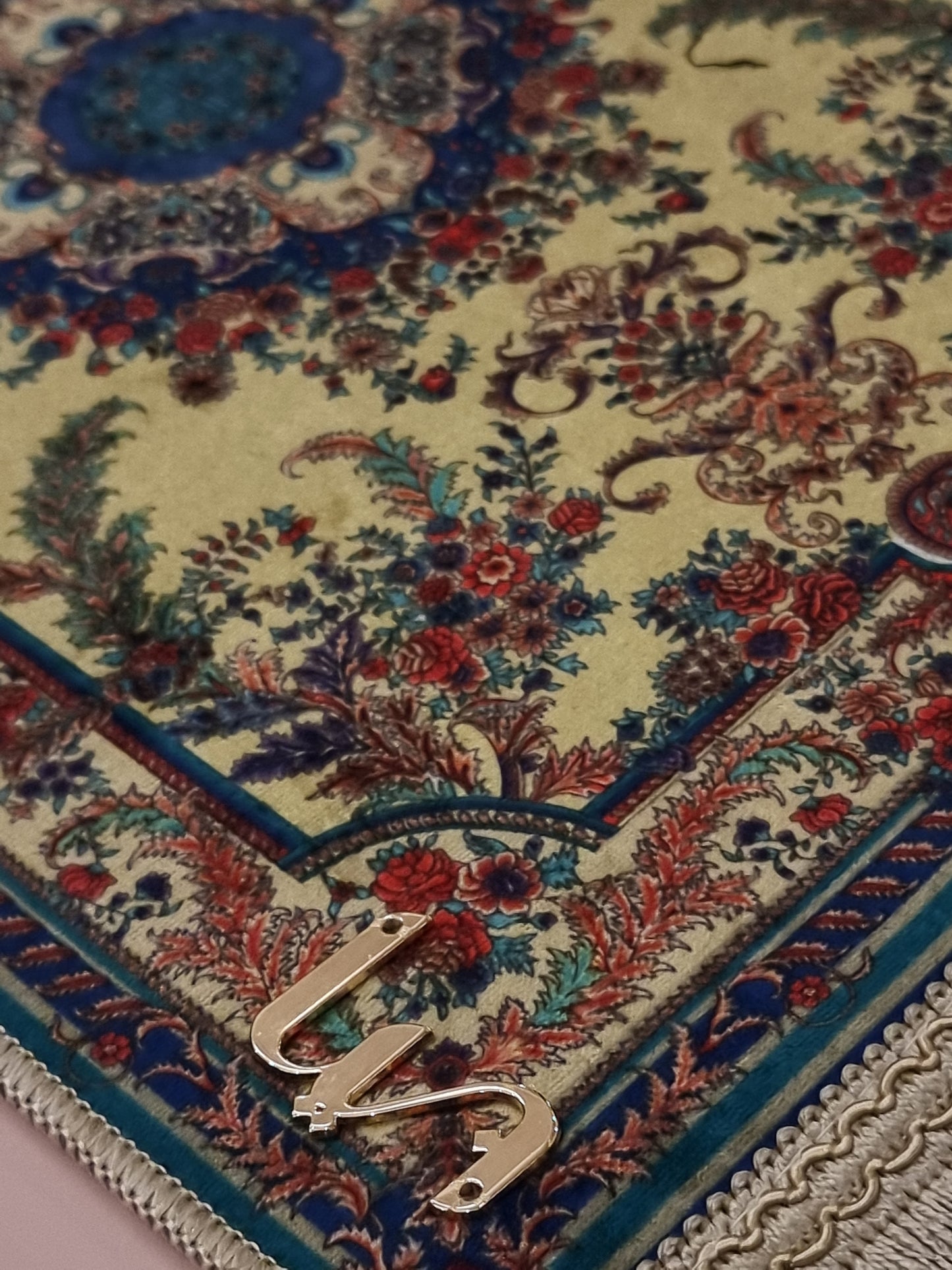 Liin’s Mini Praying Mat سجادة صلاة لين الصغيرة