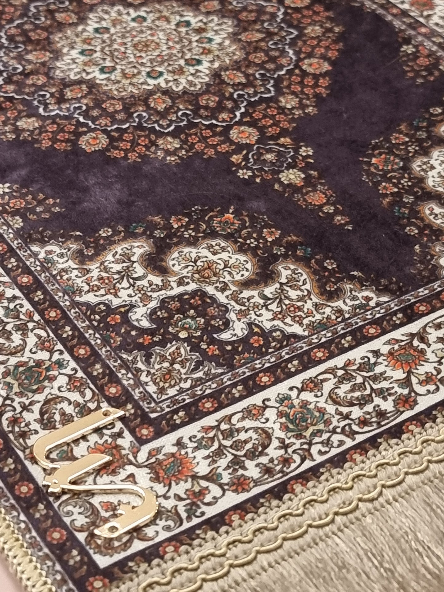 Liin’s Mini Praying Mat سجادة صلاة لين الصغيرة