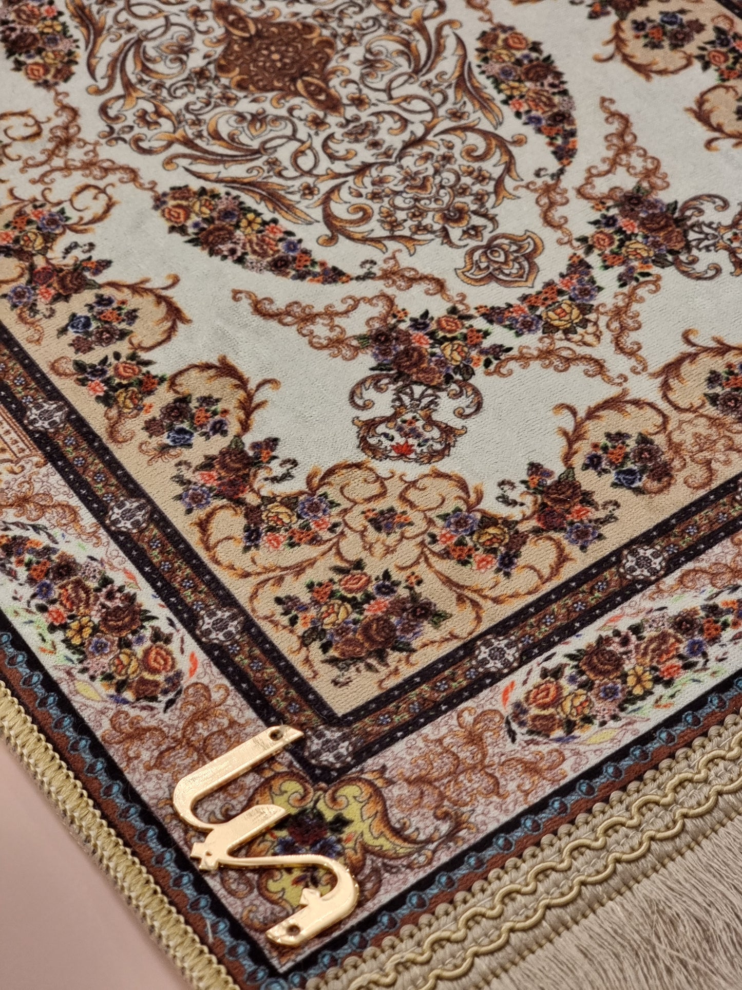 Liin’s Mini Praying Mat سجادة صلاة لين الصغيرة