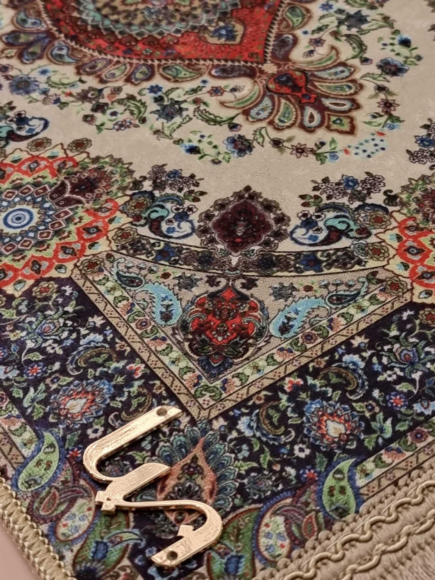 Liin’s Mini Praying Mat سجادة صلاة لين الصغيرة