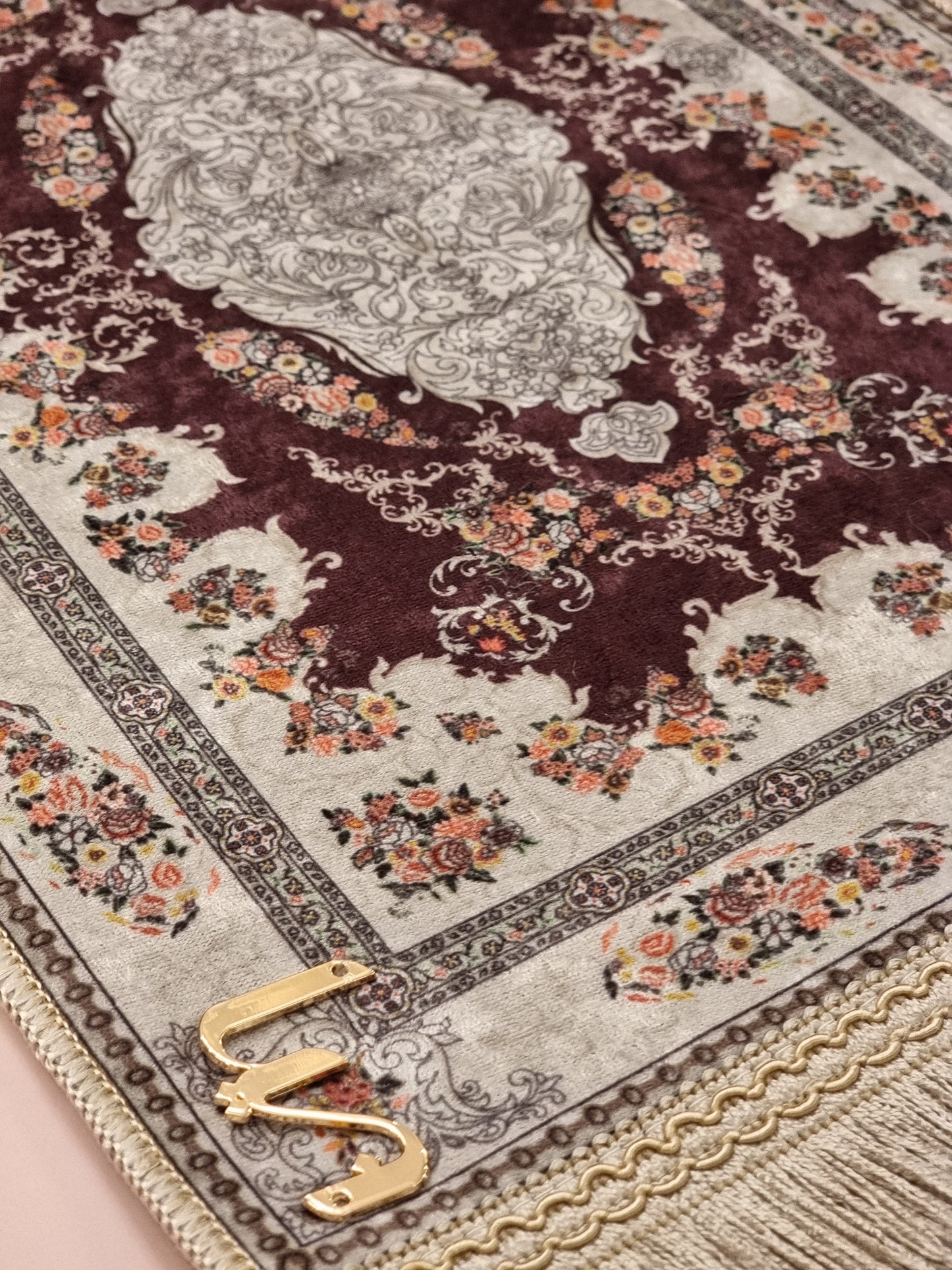 Liin’s Mini Praying Mat سجادة صلاة لين الصغيرة