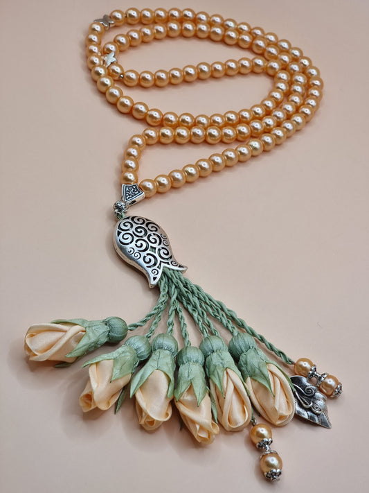 NEW - Peach Pearl Beads / Peach Tulips