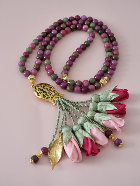Jade Natural Stones/ Shades of Pink Tulips [اليشم]