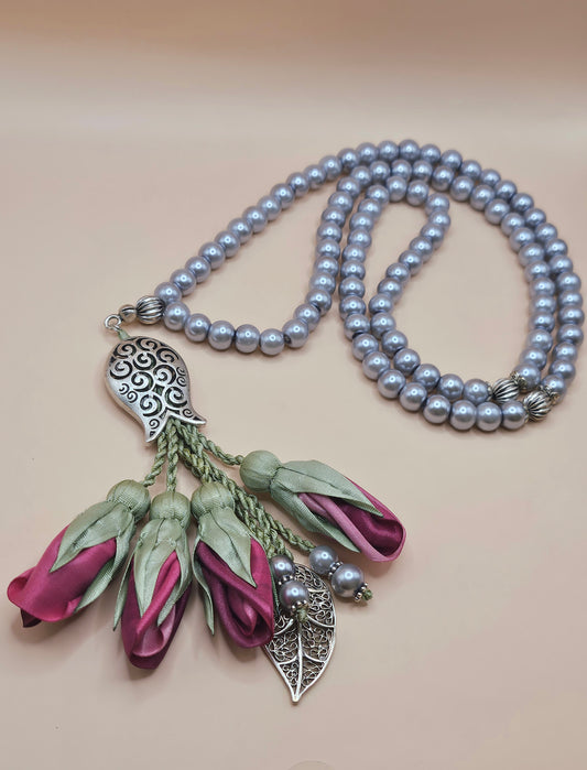 Pearl Beads/ Ombre Plum Tulips