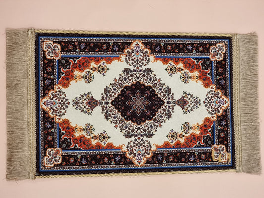 Liin’s Mini Praying Mat    سجادة صلاة لين الصغيرة