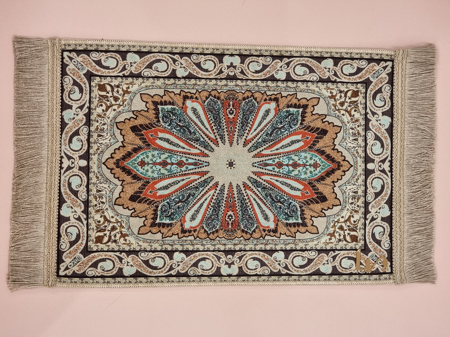 Liin’s Mini Praying Mat    سجادة صلاة لين الصغيرة [السبحة غير مشمولة]