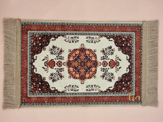 Liin’s Mini Praying Mat    سجادة صلاة لين الصغيرة
