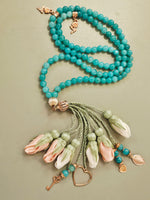 PRE-ORDER طلب مسبق - Jade Natural Stones/ Shades of Peach Tulips with ROSE GOLD accents [اليشم] سيتم شحن الطلب بتاريخ ٣/٣ باذن الله .... تنويه: قد تختلف ألوان أو بعض اكسسوارات المنتج قليلاً عن الصور المعروضة وذلك حسب توفره