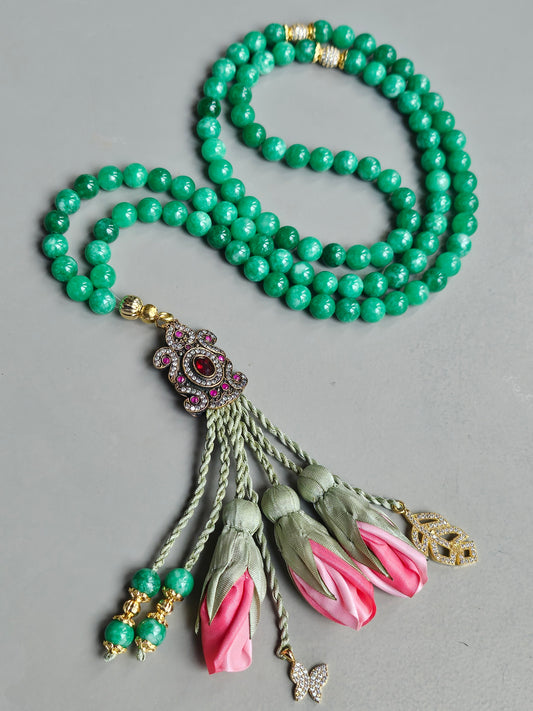 PRE-ORDER طلب مسبق - Jade Natural Stones/ Ombre Pink Tulips [اليشم] سيتم شحن الطلب بتاريخ ٣/٣ باذن الله .... تنويه: قد تختلف ألوان أو بعض اكسسوارات المنتج قليلاً عن الصور المعروضة وذلك حسب توفرها