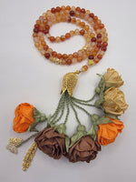Special Edition - Natural Agate Stones/ Unique Flowers [عقيق] 
تنويه: قد تختلف الألوان والإكسسوارات المعروضة قليلاً عن الواقع نتيجة لاختلاف إعدادات الشاشات والإضاءة أثناء التصوير.