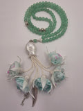 Special Edition - Natural Jade Stones/ Unique Flowers [اليشم]                                   
تنويه: قد تختلف الألوان والإكسسوارات المعروضة قليلاً عن الواقع نتيجة لاختلاف إعدادات الشاشات والإضاءة أثناء التصوير.