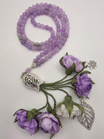 Special Edition - Natural Jade Stones/ Unique Flowers [اليشم]                                   
تنويه: قد تختلف الألوان والإكسسوارات المعروضة قليلاً عن الواقع نتيجة لاختلاف إعدادات الشاشات والإضاءة أثناء التصوير.