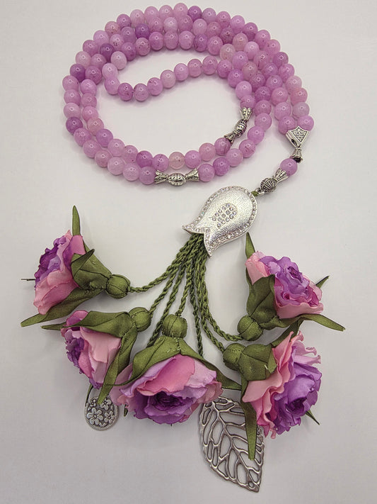 Special Edition - Natural Jade Stones/ Unique Flowers [اليشم]                                   
تنويه: قد تختلف الألوان والإكسسوارات المعروضة قليلاً عن الواقع نتيجة لاختلاف إعدادات الشاشات والإضاءة أثناء التصوير.