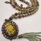 LIMITED EDITION - Natural Jade Stones/ Multicolored Tulips with special edition accent  [اليشم]                                   
تنويه: قد تختلف الألوان والإكسسوارات المعروضة قليلاً عن الواقع نتيجة لاختلاف إعدادات الشاشات والإضاءة أثناء التصوير.
