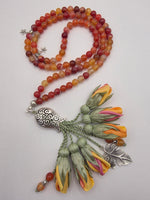 Natural Jade Stones/ Ombre Tulips [اليشم]  
تنويه: قد تختلف الألوان والإكسسوارات المعروضة قليلاً عن الواقع نتيجة لاختلاف إعدادات الشاشات والإضاءة أثناء التصوير.