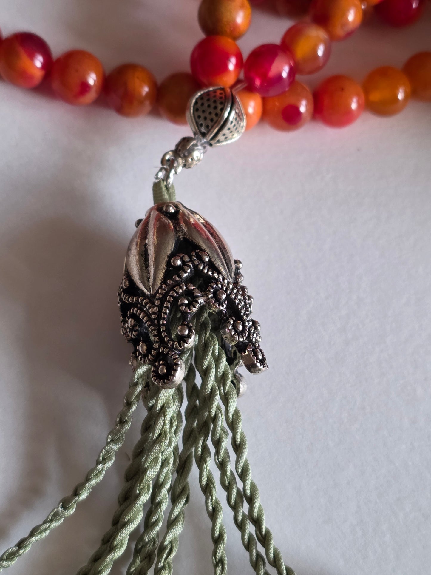 Agate Natural Stones/ Two Shades of Tulips with Limited Edition Silver Accent [عقيق]