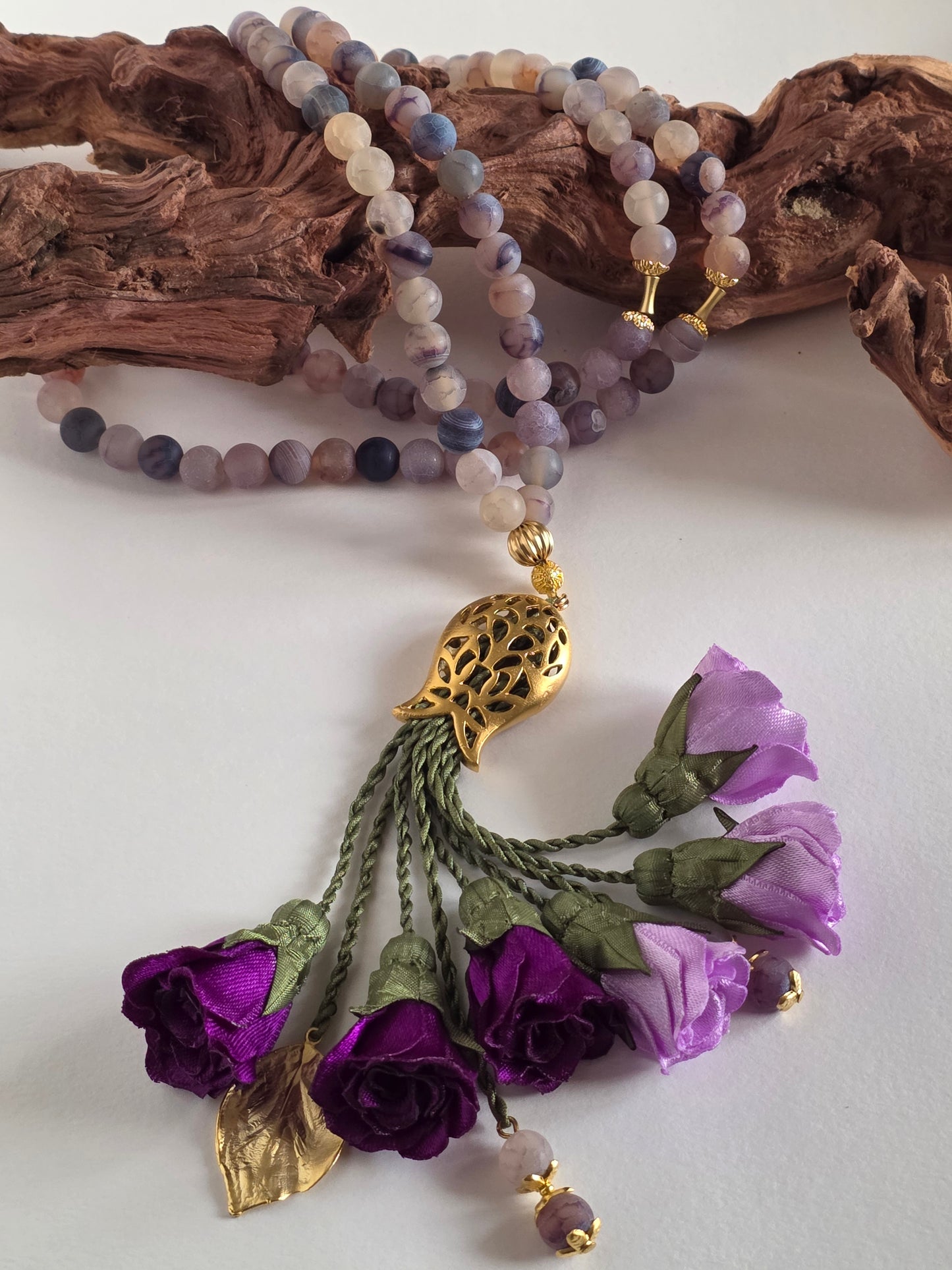 Agate Natural Stones/ Two Shades of Flowers [عقيق]