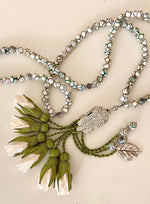 PRE-ORDER طلب مسبق - Agate Natural Beads / White Tulips [عقيق]                                 سيتم شحن الطلب بتاريخ ٣/٣ باذن الله .... تنويه: قد تختلف ألوان أو بعض اكسسوارات المنتج قليلاً عن الصور المعروضة وذلك حسب توفرها