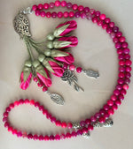 PRE-ORDER - Natural Agate Stones/ Fuschia Tulips  [عقيق]       مدة التنفيذ ١٠ أيام من تاريخ الطلب
تنويه: قد تختلف بعض ألوان واكسسوارات المنتج قليلاً عن الصور المعروضة وذلك حسب توفرها