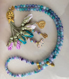 PRE-ORDER - Natural Jade Stones/ Multicolored Tulips  [اليشم]تستغرق مدة التنفيذ شهر من تاريخ الطلب 
تنويه: قد تختلف بعض ألوان واكسسوارات المنتج قليلاً عن الصور المعروضة وذلك حسب توفرها